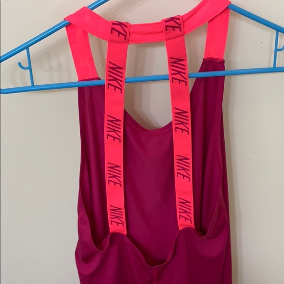 Nike workout tank top - Picture 2 of 4
